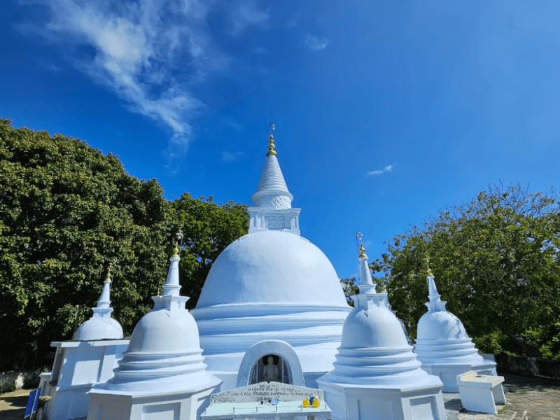 Kalametiya Vehera Navaya Color wash – CSR&nbsp;project